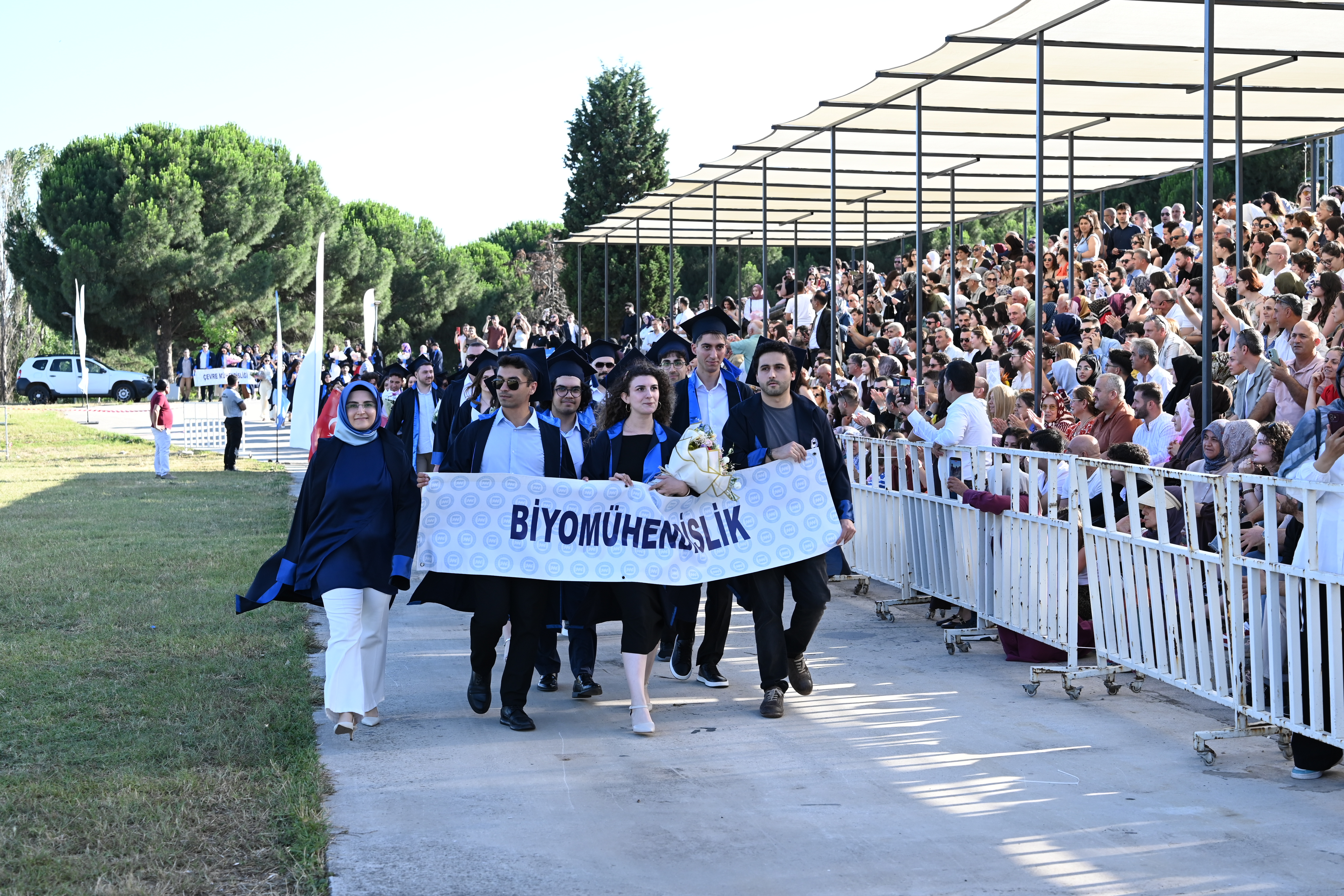 Biyomuhendislik-Kortej-08.jpg (6.14 MB)