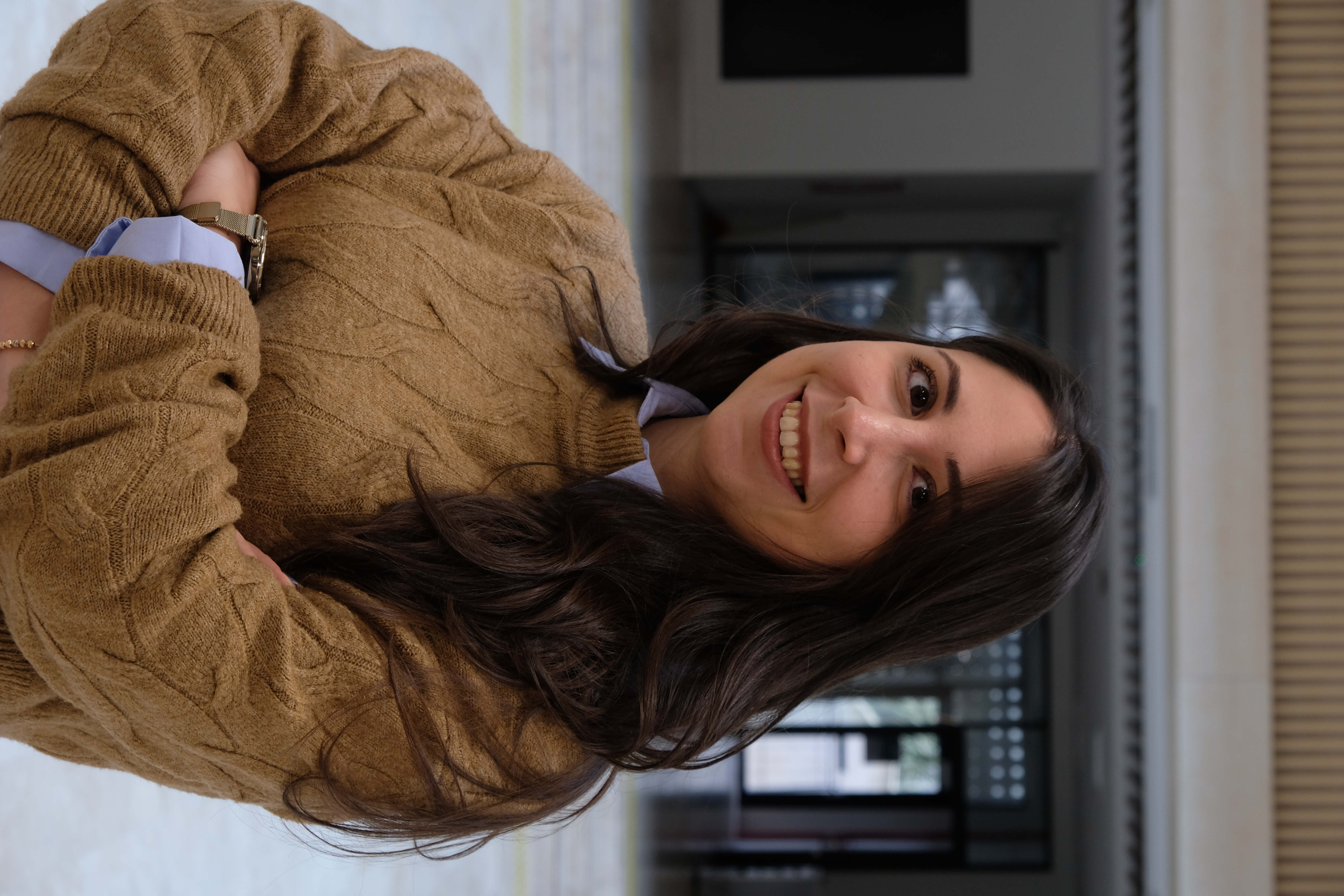 Beste Turanlı.JPG (12.08 MB)