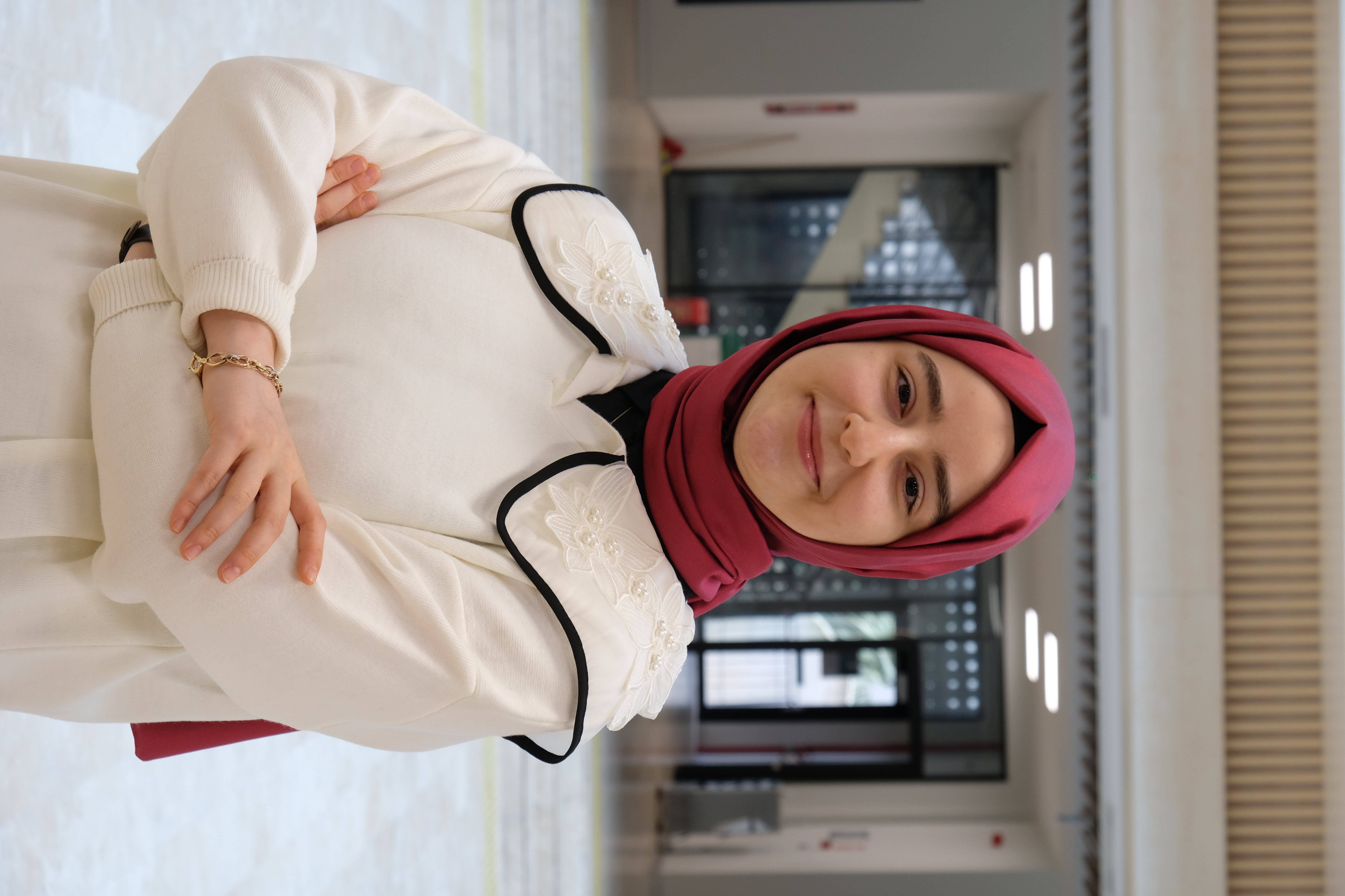 BetülBudak.JPG (10.50 MB)