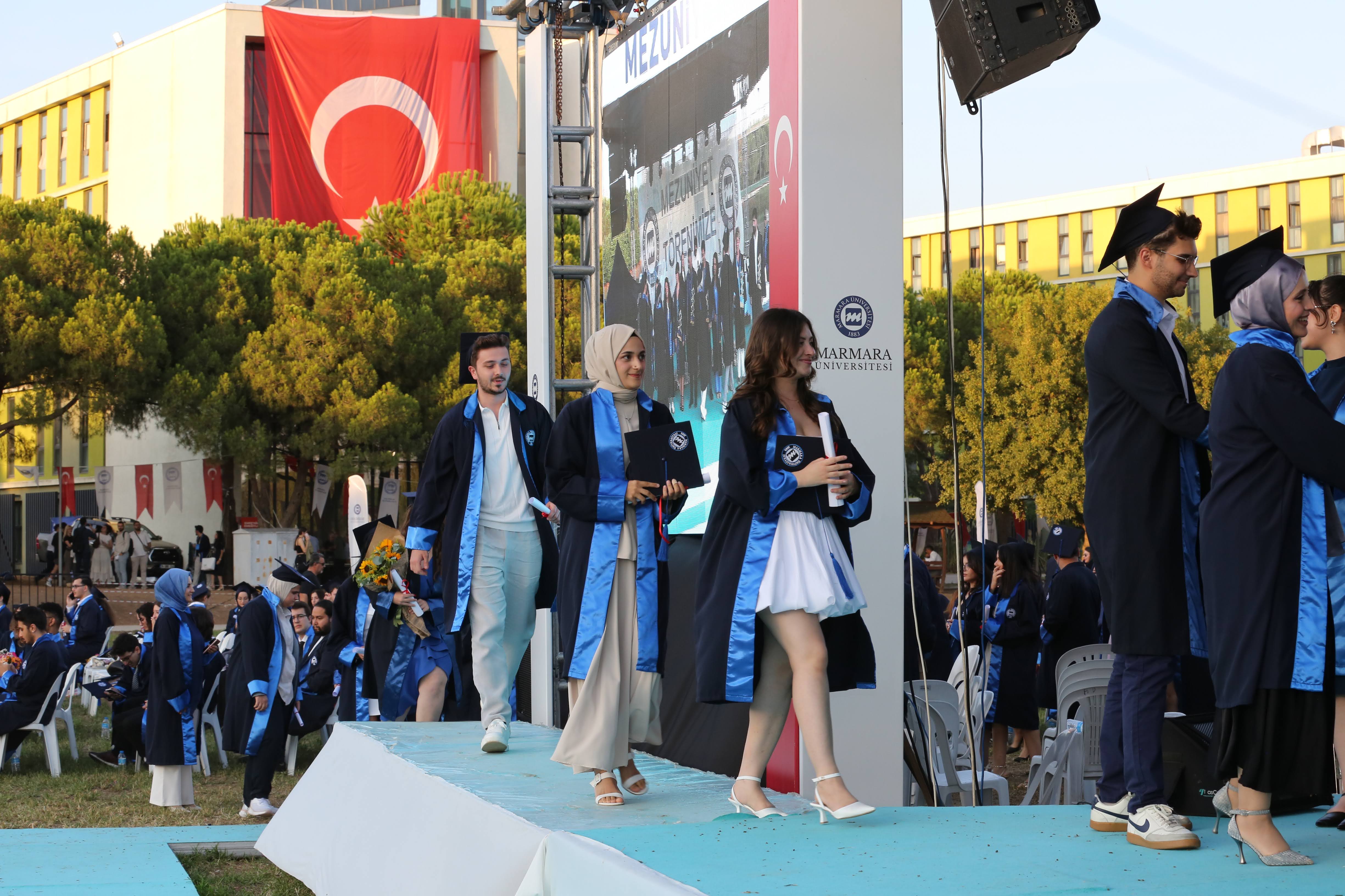 IMG_1289.JPG (985 KB)